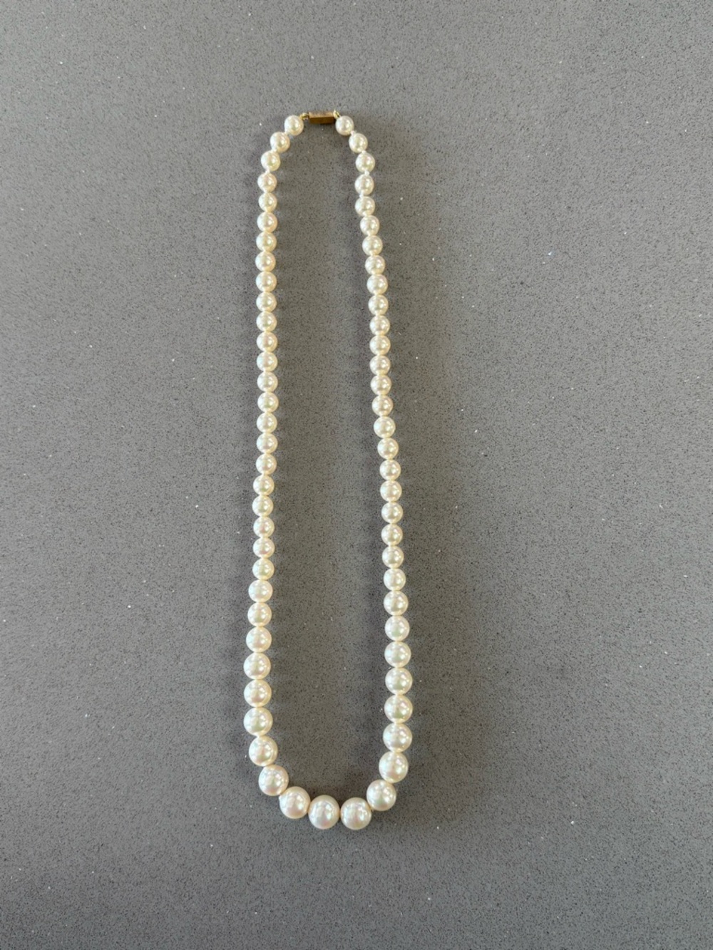 Vintage CIRO Classic faux Pearl Necklace - White Pearlescent Strand 1960s